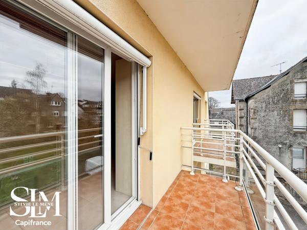PONTIVY – T3 avec double balcon, parking et ascenseur – Résidence récente sécurisée