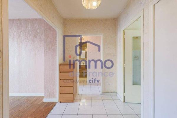 Appartement 3 pièces                                        - 38100 Grenoble Réf : 21743-IMMODEFRANCE69