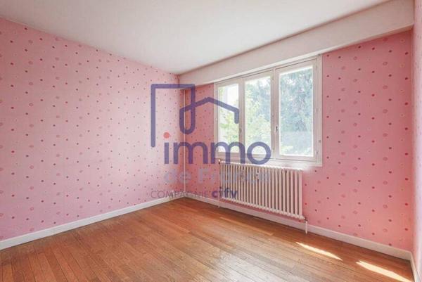 Appartement 3 pièces                                        - 38100 Grenoble Réf : 21743-IMMODEFRANCE69