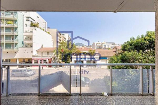 Appartement 3 pièces                                        - 38100 Grenoble Réf : 21743-IMMODEFRANCE69