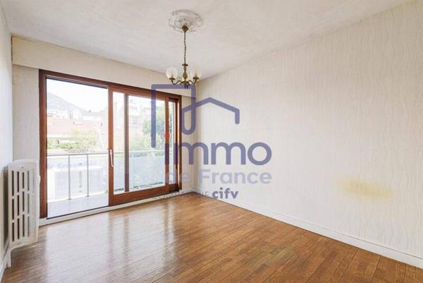 Appartement 3 pièces                                        - 38100 Grenoble Réf : 21743-IMMODEFRANCE69