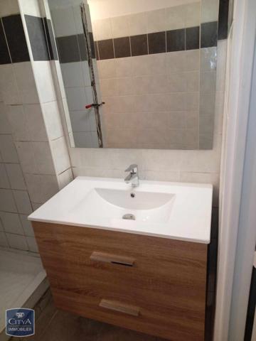 Appartement à louer 1 pièce 31.83m² Le Tampon (97430)