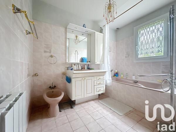 Maison à vendre 7 pièces 139 m² Rambouillet