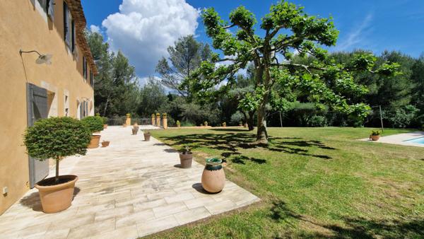 Aubagne (13400) BASTIDE / MAISON - AUBAGNE - 362 m² sur terrain de 9753 m² - Piscine - AU CALME et SANS VIS-à-Vis