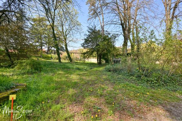 Terrain à vendre de 764,00 m² VERNAISON (69)