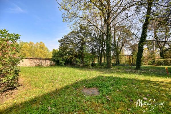 Terrain à vendre de 764,00 m² VERNAISON (69)