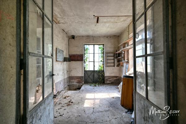 Terrain à vendre de 764,00 m² VERNAISON (69)