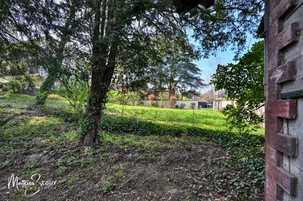 Terrain à vendre de 764,00 m² VERNAISON (69)
