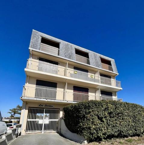 A 50 m de la plage de Saine-Cécile ! Très bel appartement 2 chambres en RDC avec terrasse et place de parking