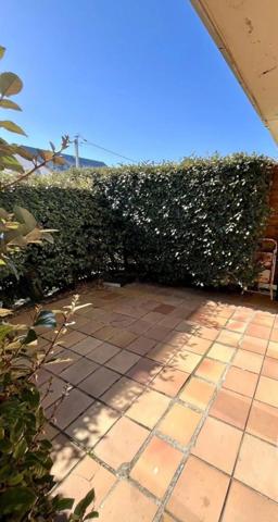 A 50 m de la plage de Saine-Cécile ! Très bel appartement 2 chambres en RDC avec terrasse et place de parking