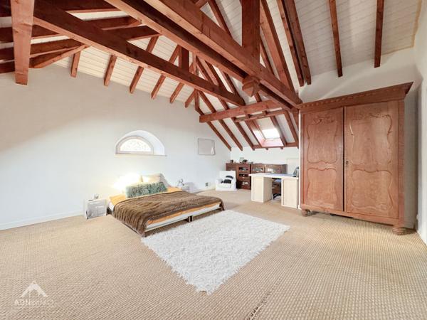 Chevry (01170) Ferme Gessienne 10 Pièces 455 m2