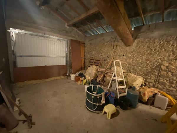 A vendre maison en pierre à Le Poêt