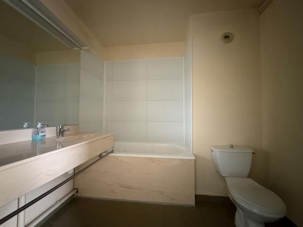 A LOUER GRAND T4 PETIT QUEVILLY (76140)