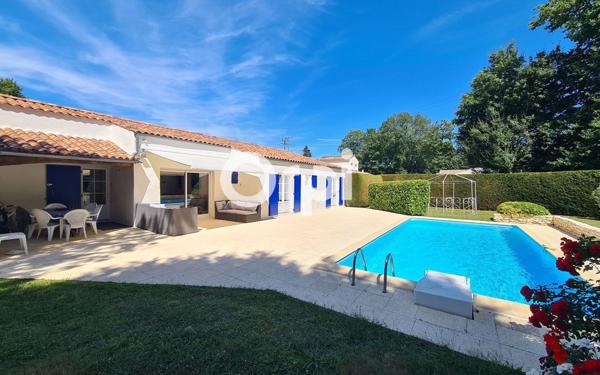 Maison à vendre    5 pièces •  Breuillet