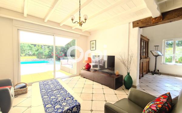 Maison à vendre    5 pièces •  Breuillet