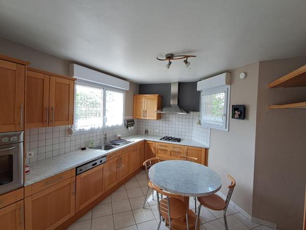 Maison Quincey 8 pièces 185 m2 à 299 000 euros