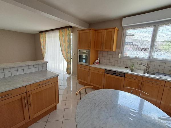 Maison Quincey 8 pièces 185 m2 à 299 000 euros