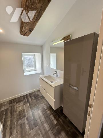 Maison ancienne rénovée avec studio indépendant