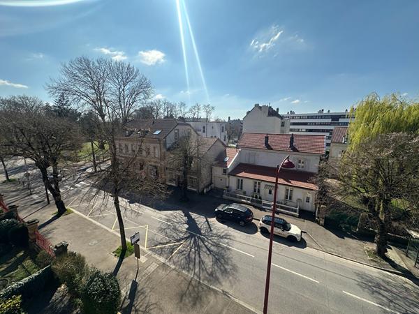 Appartement 5 pièces 110.36 m2