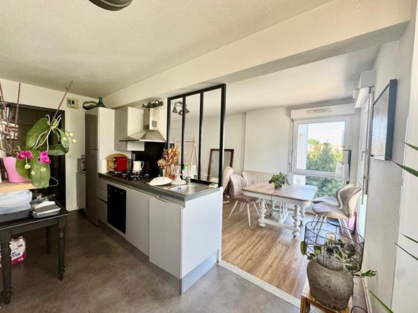 Appartement 3 pièce(s) 64.55 m2 , Bordeaux