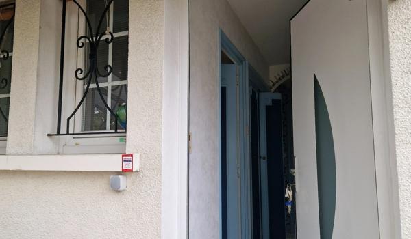 Maison à vendre 3 pièces proche de LA COURONNE (16), plain pied, 2 chambres, jardin