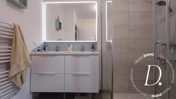 CONTEMPORAINE