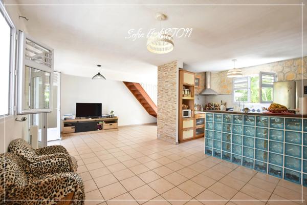 DUCOS Sous COMPROMIS Emplacement N°1 - Maison P4 de 101 m² + Terrasses - Terrain plat de 196,00 m² - Dpt Martinique (972), à vendre