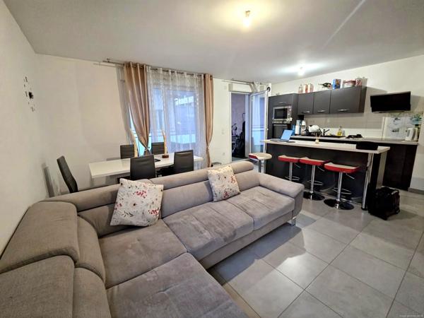 Appartement T4 avec 2 terrasses et parkings