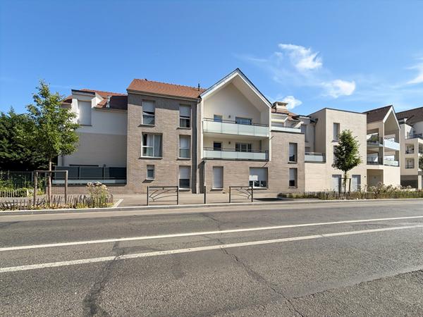 Appartement Jouy Le Moutier 4 pièce(s) neuf