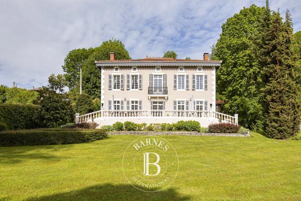 Aspet, Maison 4 Chambres -  303 m² à vendre
