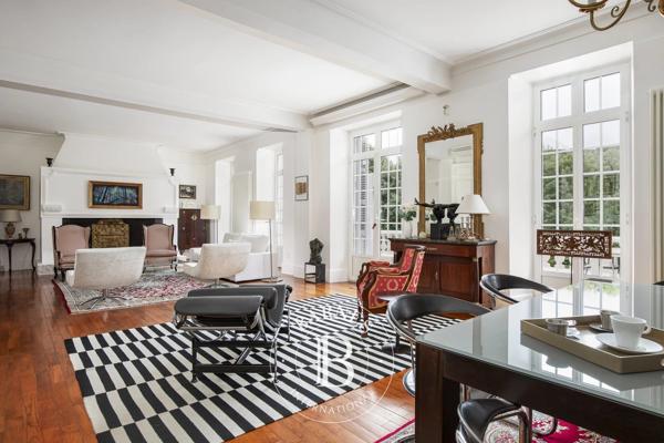 Aspet, Maison 4 Chambres -  303 m² à vendre