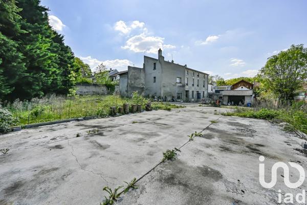 Maison 5 pièces de 156 m² à Romainville (93230)