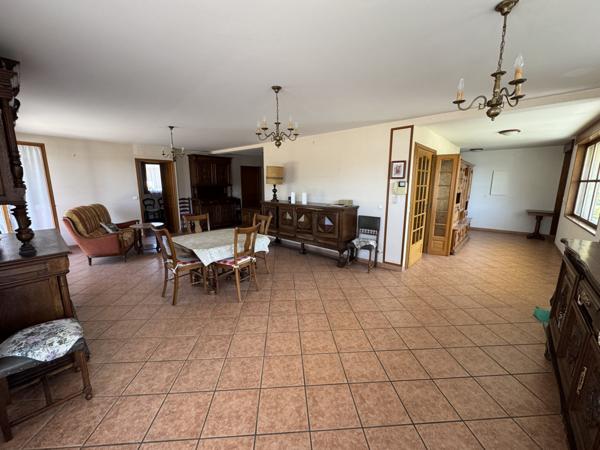 CLUSES - Bâtiment mixte avec fort potentiel   Local commerci