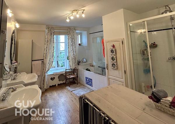 Duplex lumineux au coeur de la cité médiévale de Guérande