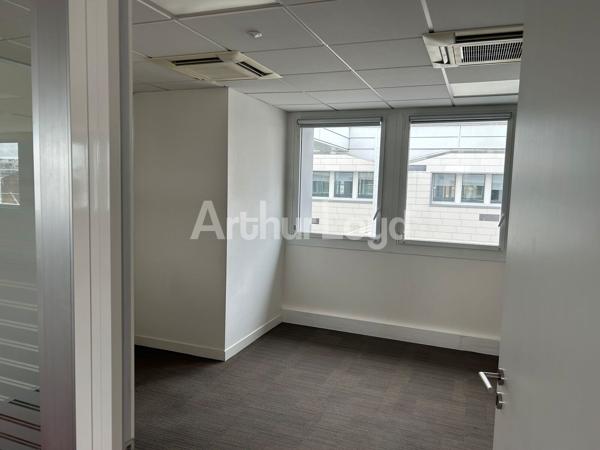 À louer : Bureaux modernes et fonctionnels au coeur de Lille - Emplacement stratégique et prestations de qualité