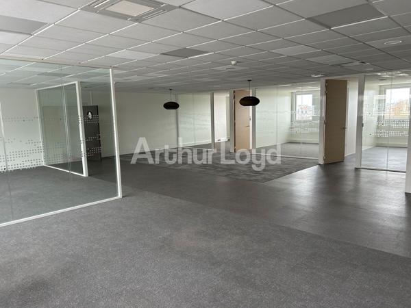 À louer : Bureaux modernes et fonctionnels au coeur de Lille - Emplacement stratégique et prestations de qualité