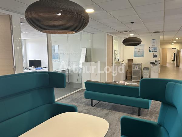 À louer : Bureaux modernes et fonctionnels au coeur de Lille - Emplacement stratégique et prestations de qualité