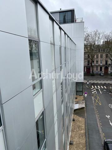 Bureaux modernes et lumineux à louer à Lille - Accessibilité optimale et cadre de travail agréable
