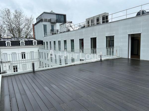 Bureaux modernes et lumineux à louer à Lille - Accessibilité optimale et cadre de travail agréable