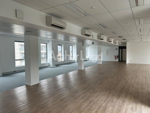 Bureaux modernes et lumineux à louer à Lille - Accessibilité optimale et cadre de travail agréable