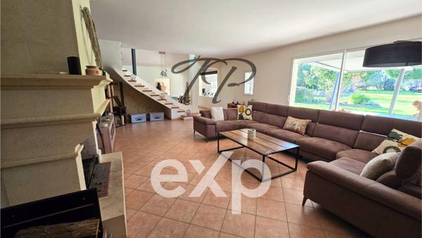 DOMAINE 2 HABITATIONS SUR 5 HECTARES DE TERRAIN