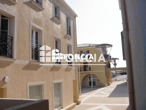 Location Appartement 2 pièces 39.5 m² - 2 PLACE DES FELIBRES Roquebrune Sur Argens 83520