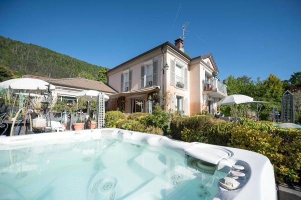 Maison à vendre - Sévrier 4 pièces de 200 m²