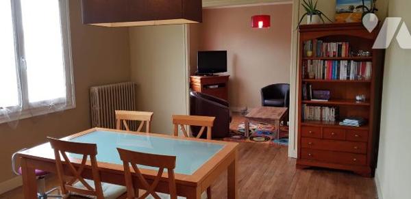 Maison 4 pièces à vendre, Pontivy (56300), Centre-ville,101 m², Jardin, Garage, Terrain 390 m²...