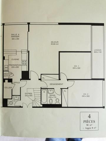 3/4 pièces au 6ème étage, avec asc., balcon-loggia ensoleillé et vue dégagée sur forêt