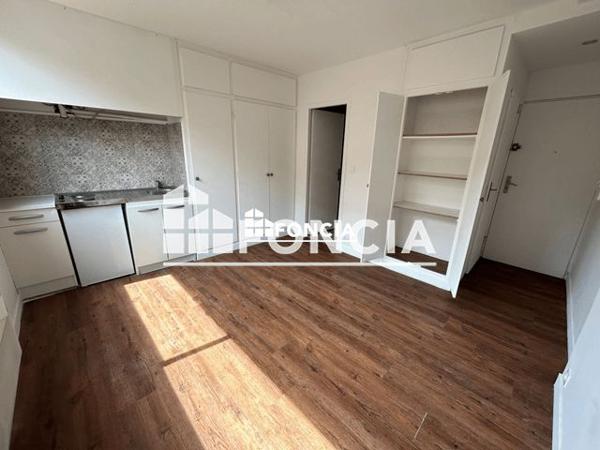 Location Studio 18.85 m² - 31 RUE D'ALZON Bordeaux 33000
