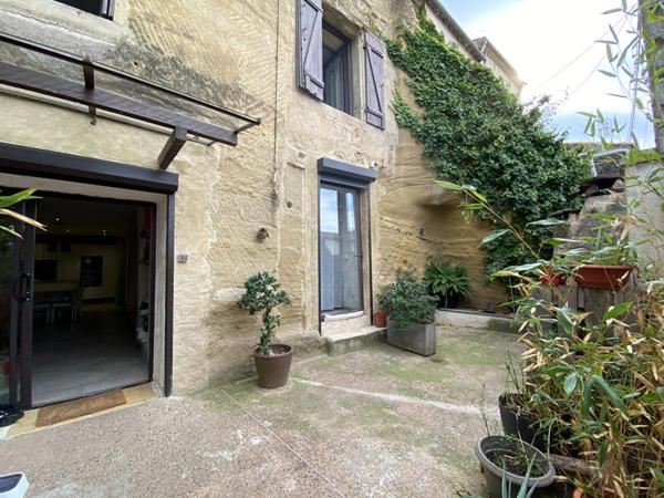 BARBENTANE, MdV ATYPIQUE SH 140M², 3 CHAMBRES, EXTERIEUR  35M²