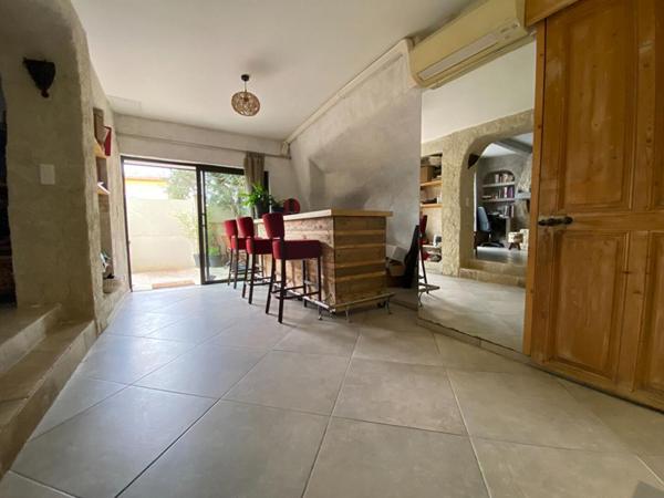 BARBENTANE, MdV ATYPIQUE SH 140M², 3 CHAMBRES, EXTERIEUR  35M²