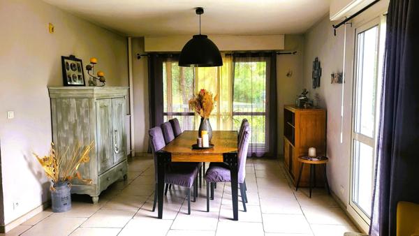 Magnifique T4 lumineux avec balcon et parking