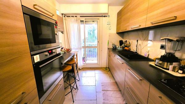 Magnifique T4 lumineux avec balcon et parking